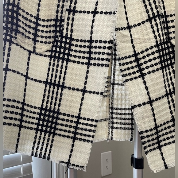 Lightweight jacket New With Tags. Never worn. Goes well with dress and leggings - Picture 9 of 9